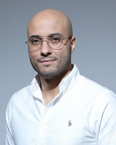 דר אמיר מנאע רופא עור חיפה